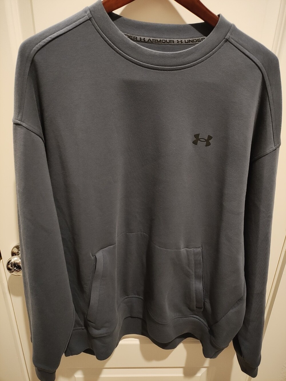 Under Armour Slate Gray Pullover Crewneck Sweatshirt